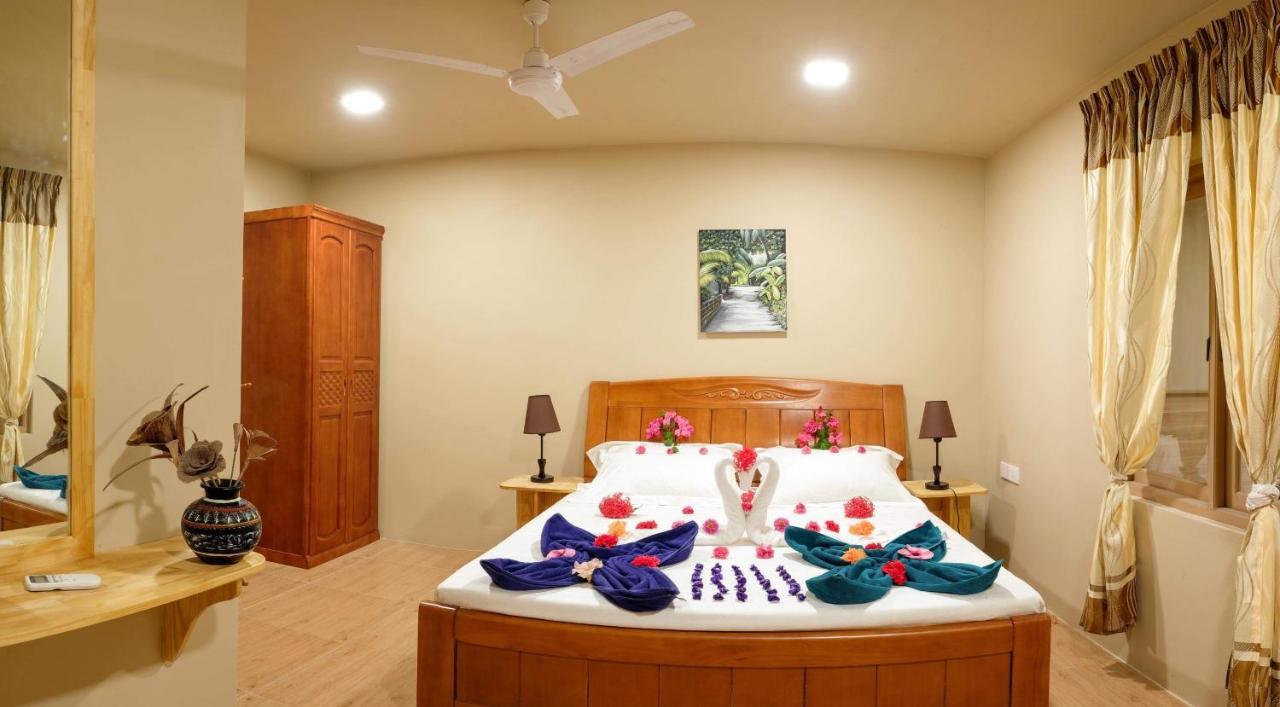 Muraka Inn Thoddoo Extérieur photo